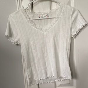 White Pink Rose Lacey ruffled sleve v-neck top